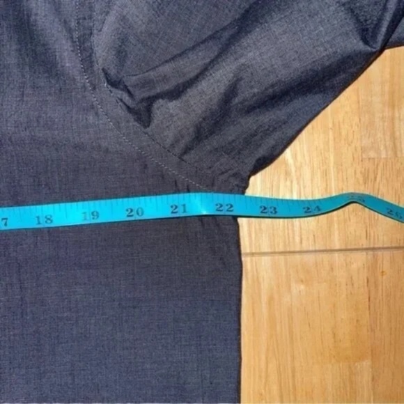 Van Heusen Men's Dark Grey Button Down Shirt - Picture 5 of 6